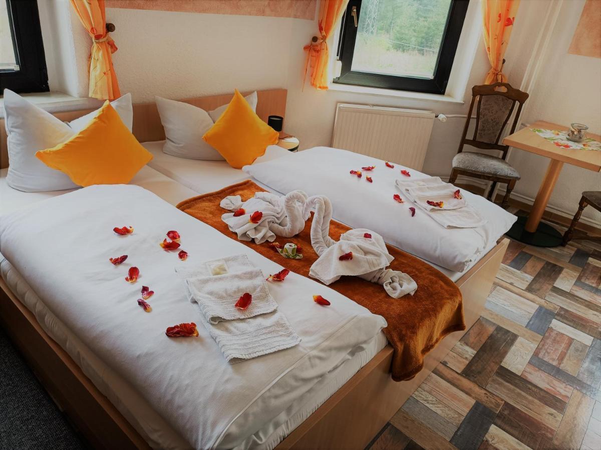 Hotel Schwarzes Ross Arnsdorf  Esterno foto